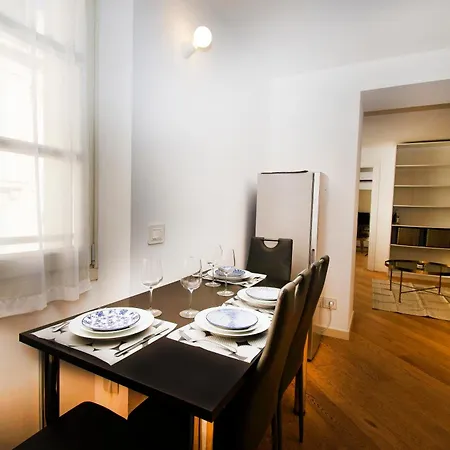 Princess Victoria Standing Presta *